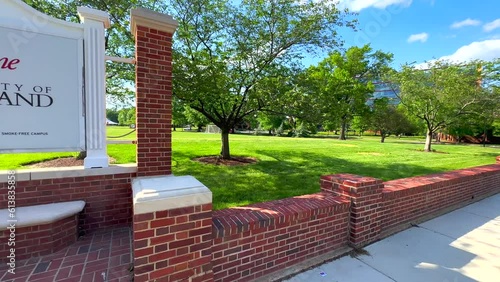 Right Pan View of the University of Maryland Welcome Sign