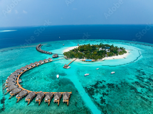 Canvas-taulu Aerial View, Maldives, North Malé Atoll, Indian Ocean, Thulhagiri Island Resort