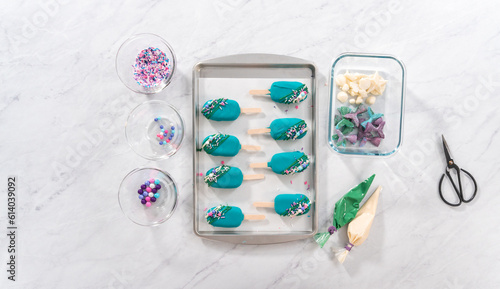 Mermaid cakesicles photo