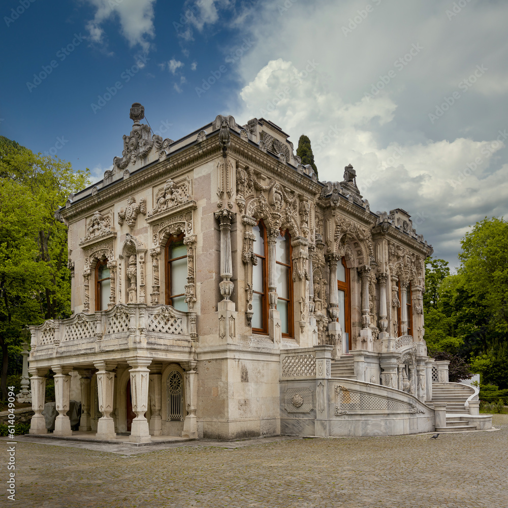 Obraz premium Ihlamur Pavilion, aka Ihlamur Kasri, a former imperial Ottoman summer pavilion constructed during the reign of Sultan Abdulmecid I, located in Nisantasi Ihlamur Yolu street, Sisli, Istanbul, Turkey