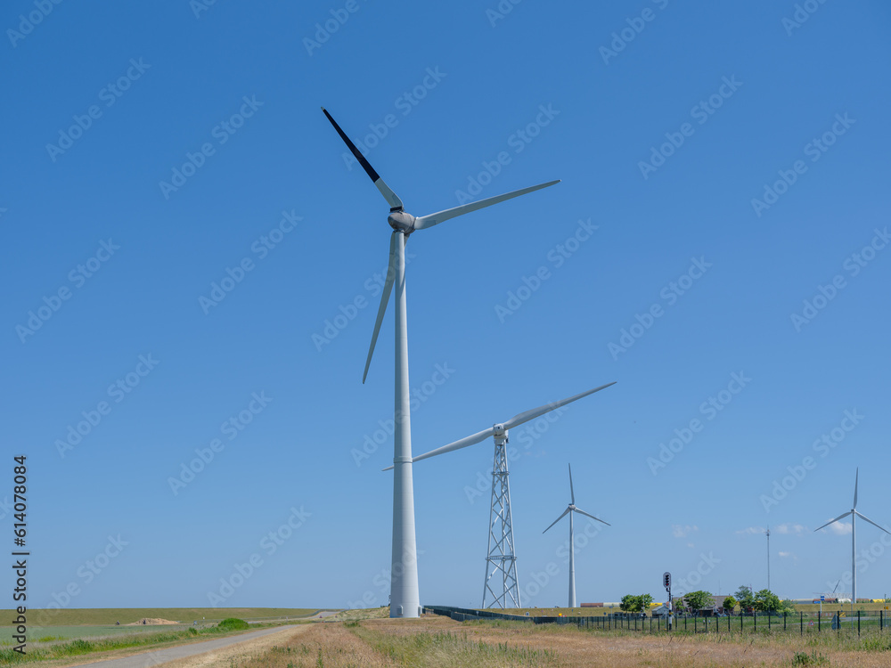 Wind turbines at the Eemshaven in Groningen || Windturbines bij de Eemshaven in Groningen Wind turbines at the Eemshaven in Groningen || Windturbines bij de Eemshaven in Groningen