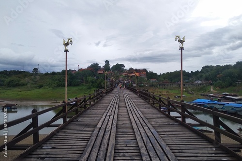 Wooden bridge © Suphannakon