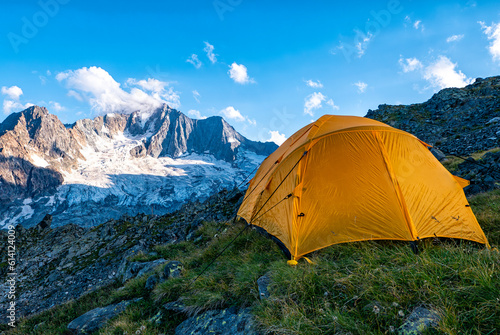 Camping tent in the Italian Alps © Nikokvfrmoto