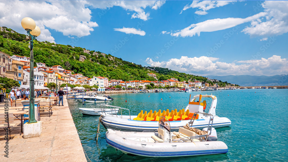 Urlaubsort Baska im Süden der Insel Krk, Kroatien