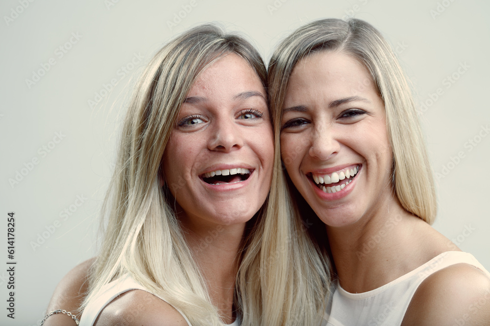 Loving blondes, tender cuddles, deep friendship Loving blondes, tender cuddles, deep friendship