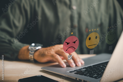 Tableau sur toile Concept of negative review and customer dissatisfaction