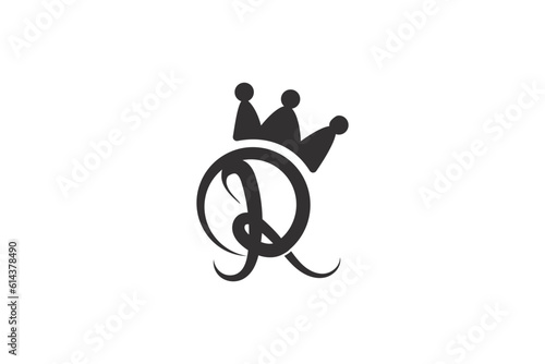 R king logo design concept simple