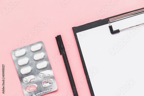Clipboard with paper, black...
