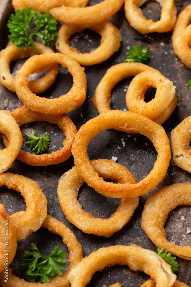 Crunchy Fried Battered onion rings with garlic sauce Crunchy Fried Battered onion rings with garlic sauce