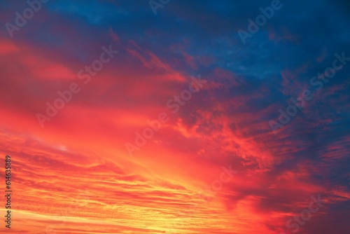 Photo amazing beautiful colored sky with clouds