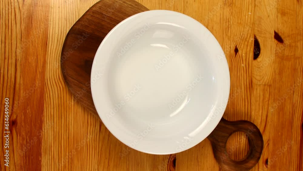 eggs, egg, breaking, spill, yolk, white, shell, food, kitchen, cooking, breakfast, brunch, lunch, dinner, organic, free range, farm fresh, cracked, raw, cooked, scrambled, fried, boiled eggs, egg, breaking, spill, yolk, white, shell, food, kitchen, cooking, breakfast, brunch, lunch, dinner, organic, free range, farm fresh, cracked, raw, cooked, scrambled, fried, boiled