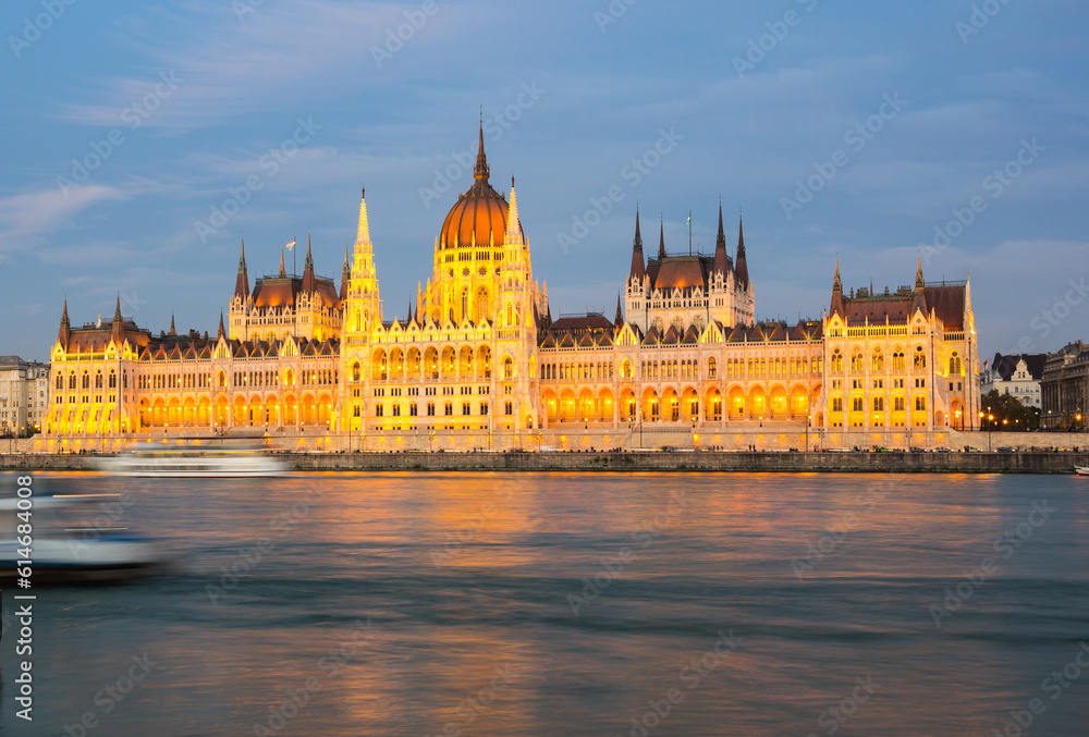 Fototapeta premium The Hungarian Parliament Building in Budapest