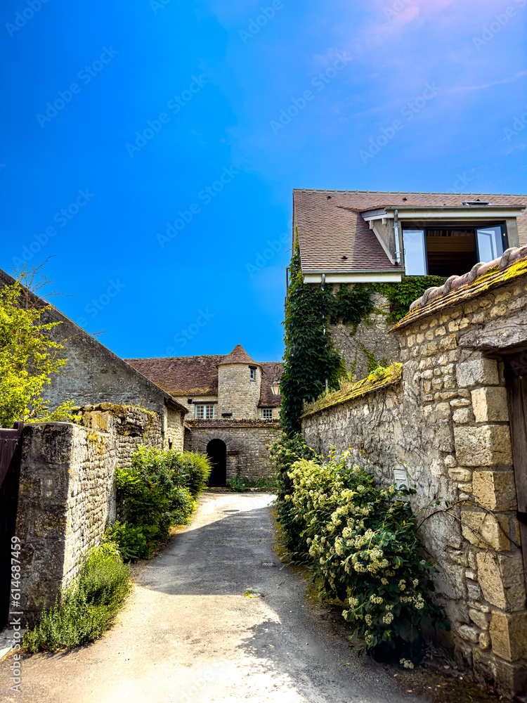 Timeless Beauty: Strolling Through the Picturesque Village of Yevre-la-Ville, France
