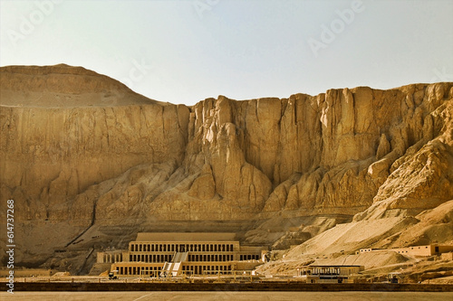Tableau sur toile The temple of Queen Hatshepsut in Luxor