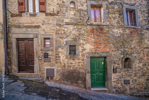 Fototapeta Naklejka Na Ścianę i Meble -  Door in the Etruscan city of Cortona, Tuscany Italy
