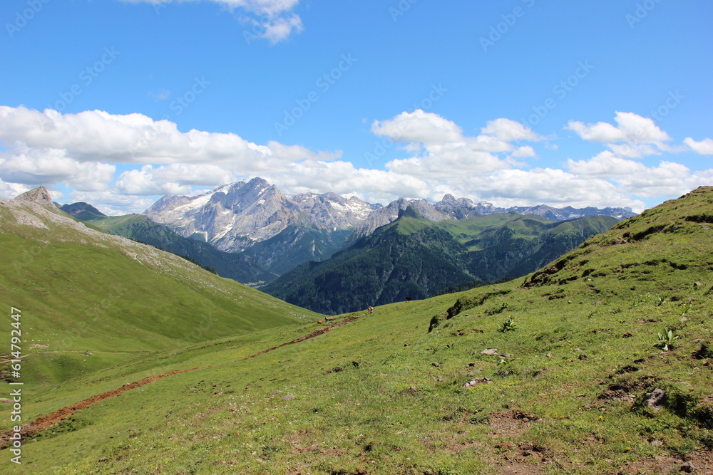 Holidays in Trentino Alto-Adige, one of the most beautiful clean regions of Italy, with breathtaking landscapes and lots of activities to do immersed in unspoiled nature!!