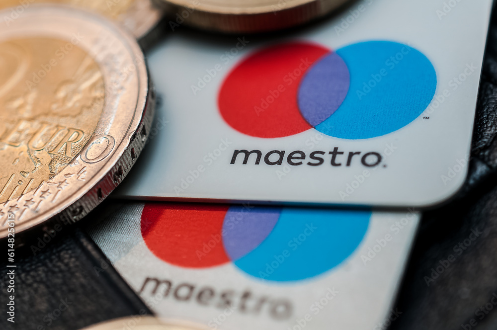 Abschaffung der EC-Karte mit Maestrofunktion zum 1. Juli 2023 Stock Photo  Adobe Stock