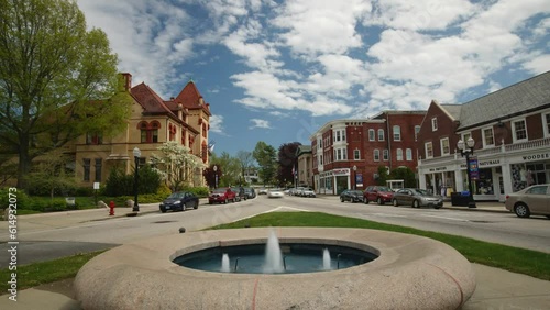 fountain in the center of the city time lapse video