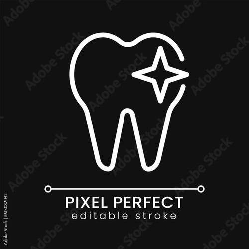 Tooth pixel perfect white linear icon for dark theme. Dental care and hygiene. Grinding teeth. Healthy molar. Thin line illustration. Isolated symbol for night mode. Editable stroke. Poppins font used