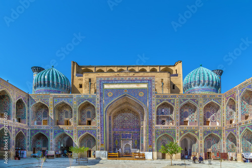 Sher-Dor Madrasa, Samarkand, Uzbekistan © borisb17