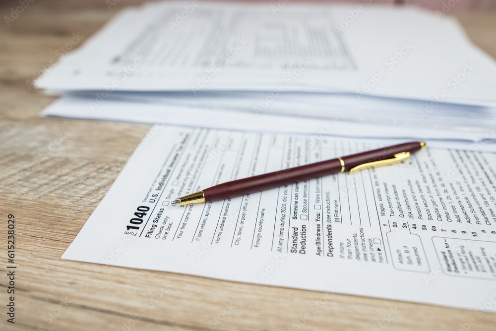 Obraz premium The concept of the deadline for paperwork