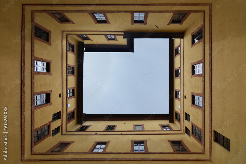 Fototapeta premium inner space inside a block in northern Italy