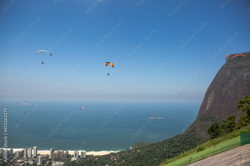 Pedra Bonita, Rio de Janeiro, rampa de asa delta e parapente. Pedra Bonita, Rio de Janeiro, rampa de asa delta e parapente.