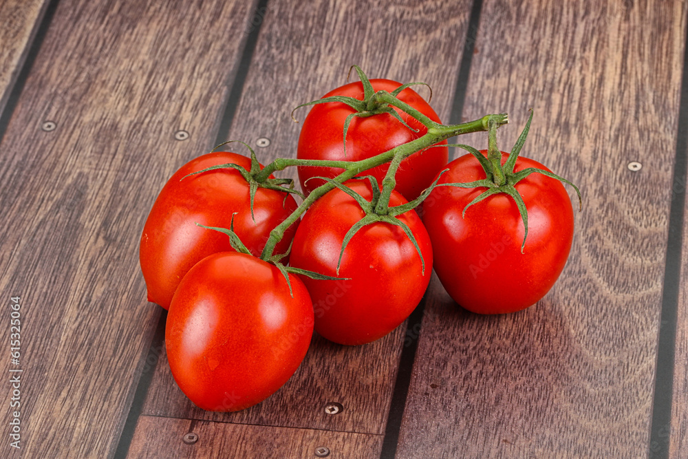 Raw red Flamenco tomato branch Raw red Flamenco tomato branch
