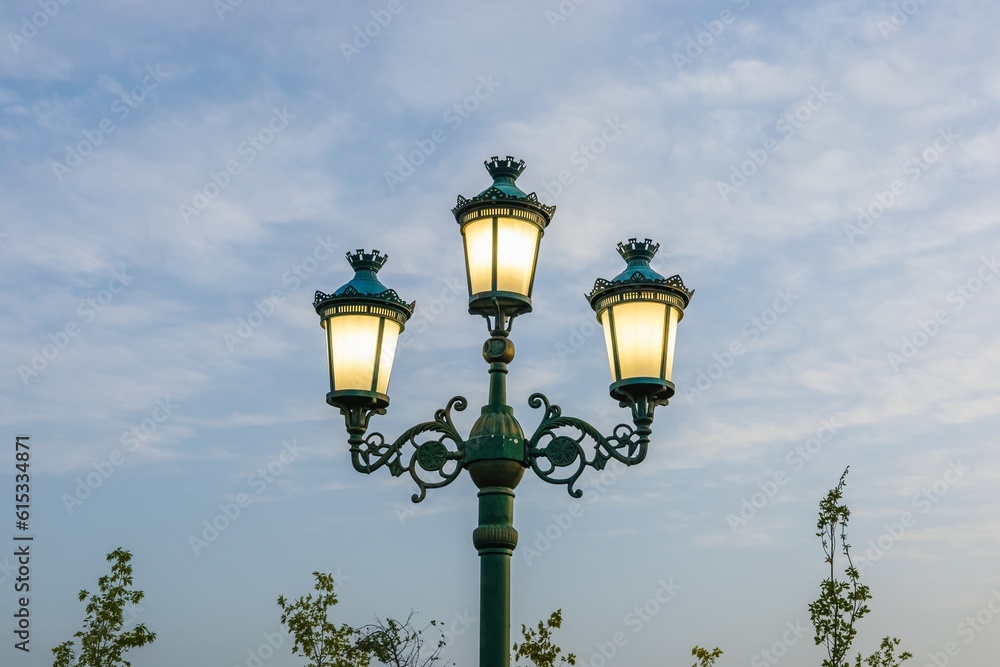 City lamp for street lighting and space around