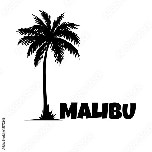 Logo vacaciones en California. Letras de la palabra Malibu en la arena de una playa con silueta de palmera © teracreonte