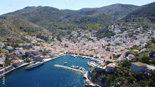 Foto isla griega dron IDRA AEGINA POROS