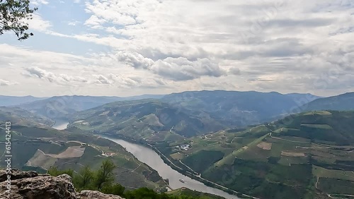 O Douro Visto do Miradouro de São Leonardo em Galafura