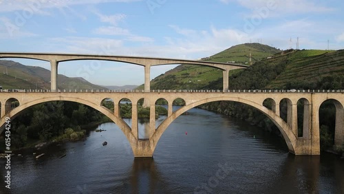 Vista Panorâmica das pontes na Régua, Douro Portugal