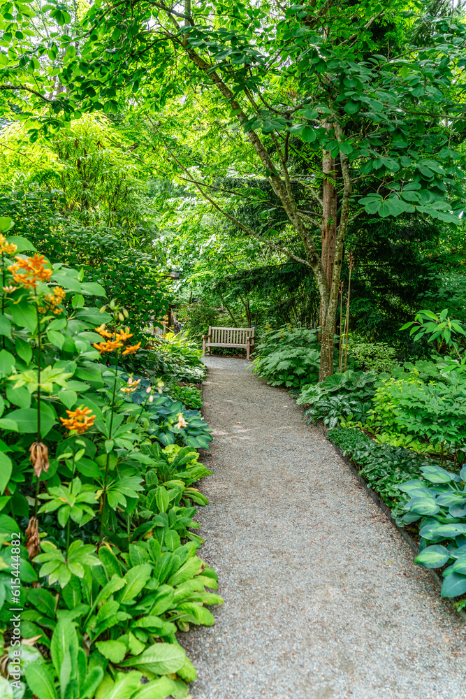 Bellevue_Garden_Path 3 Bellevue_Garden_Path 3