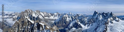 Bergpanorama vom Montblanc © realpicture