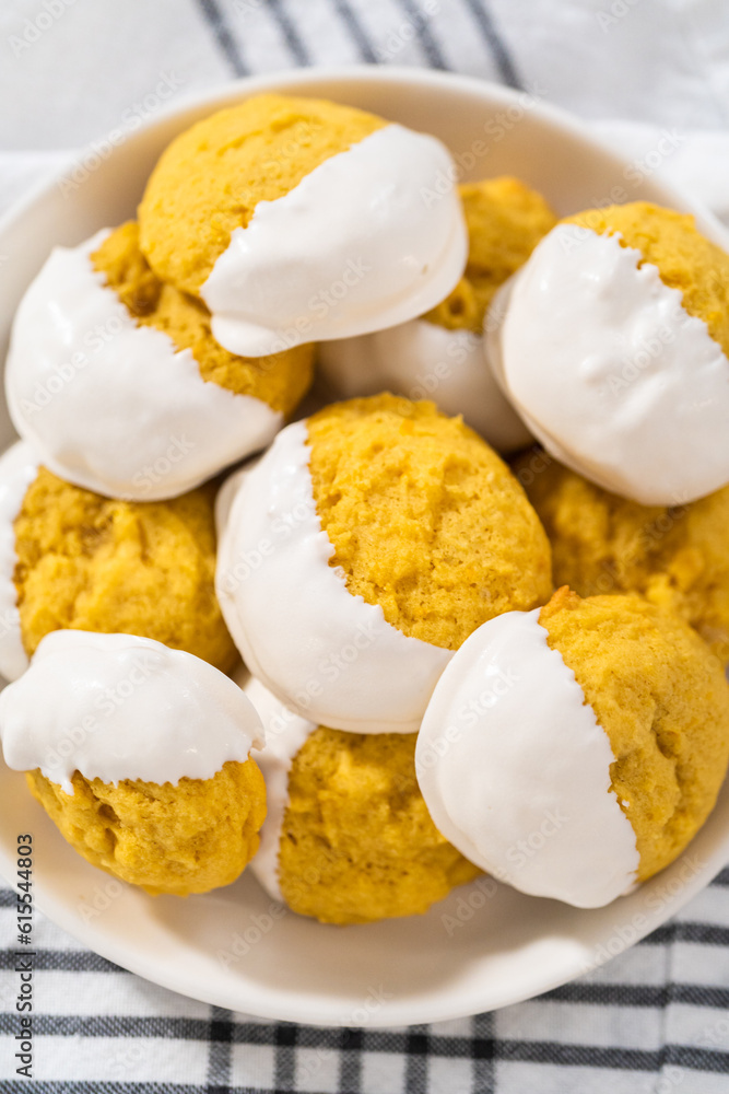 Lemon Cookies with White Chocolate Lemon Cookies with White Chocolate