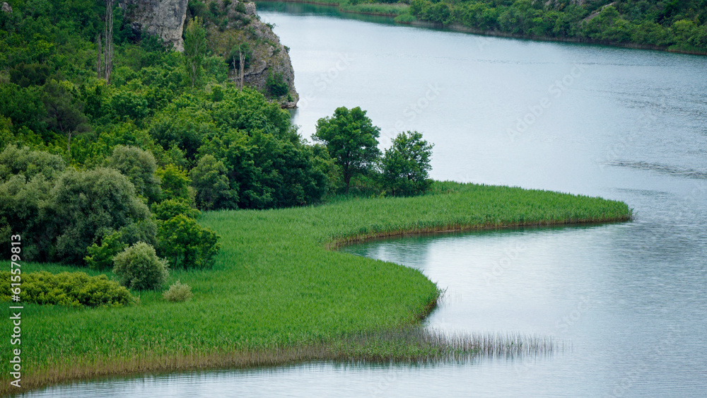 Fototapeta premium scenic gree nlandscape in krka