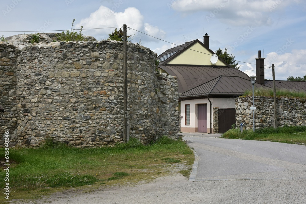 Stadtbefestigung von Marchegg, Österreich, Ungartor, 11.05.2023 Stadtbefestigung von Marchegg, Österreich, Ungartor, 11.05.2023
