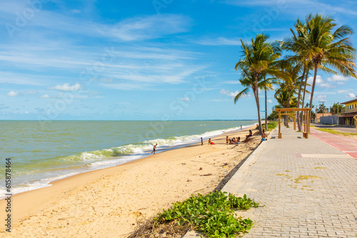 Partial view of the main beach of Alcobaça © Luis War