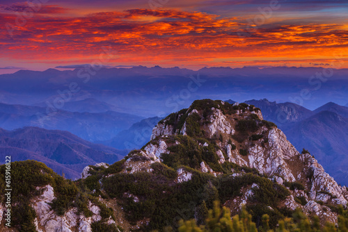 sunrise in the Buila Vanturarita Mountains, Romania © Designpics