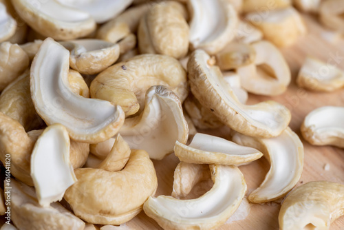 ready to eat and peeled cashew nuts