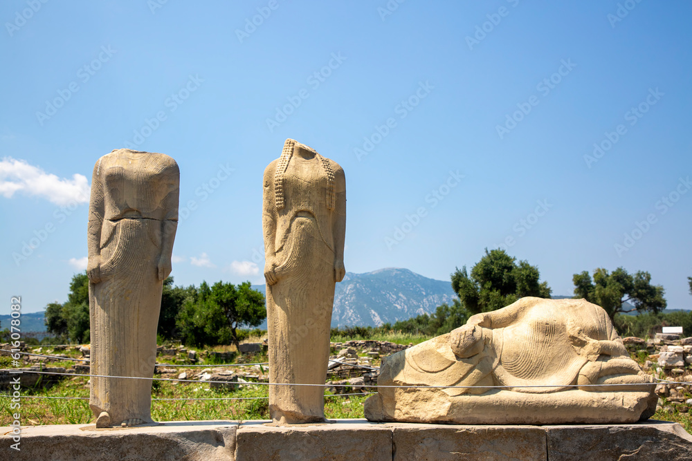 Fototapeta premium Archaic statue of Hera at Samos, Heraion Ancient City - Greece