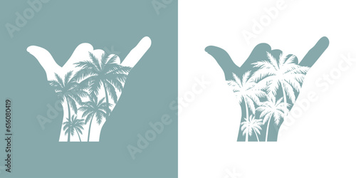 Logo vacaciones en Hawái. Mano con símbolo hang loose. Silueta de mano con señal shaka con palmeras en espacio negativo photo