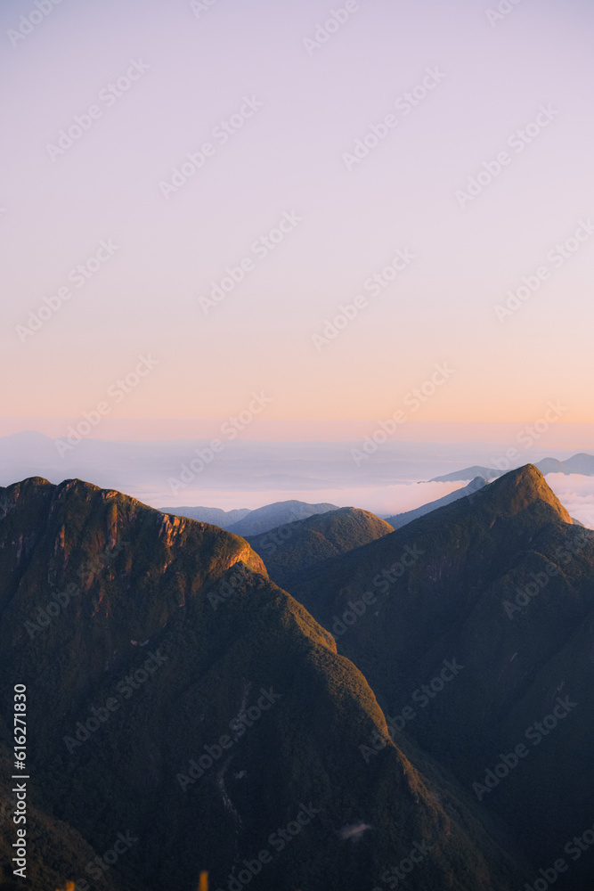 Serra Ibitiraquire, Pico Paraná, Montanha mais alta do sul do Brasil