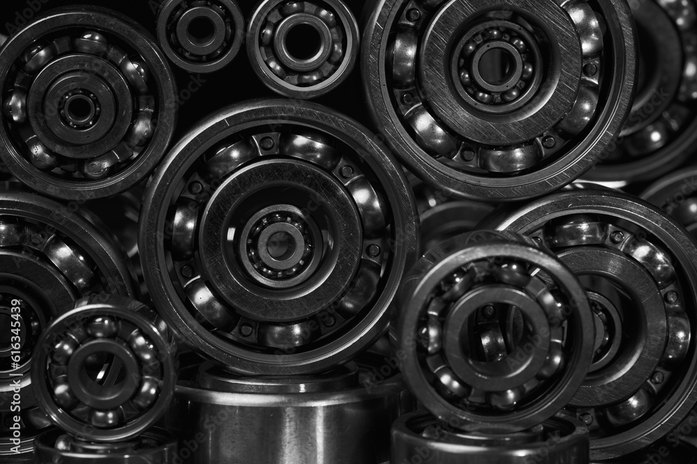 Obraz premium Lubricating oil. Ball bearing.