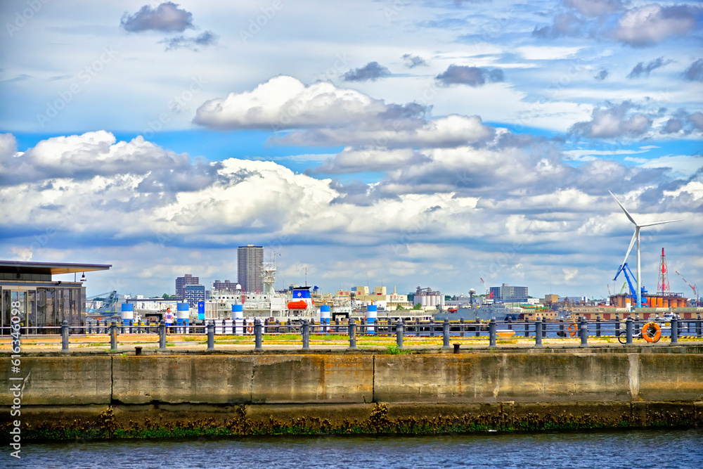Fototapeta premium 【神奈川】横浜 大桟橋から見た風景