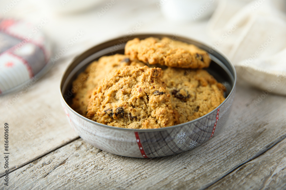 Oatmeal cookies with hazelnut and raisins Oatmeal cookies with hazelnut and raisins