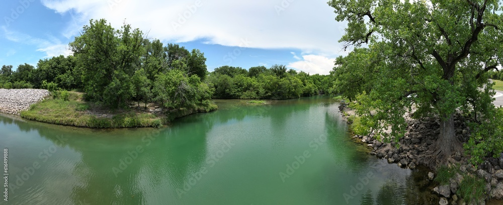Belton Lake is a U.S. Army Corps of Engineers reservoir on the Leon River in the Brazos River basin, 5 miles (8 km) northwest of Belton, Texas.
