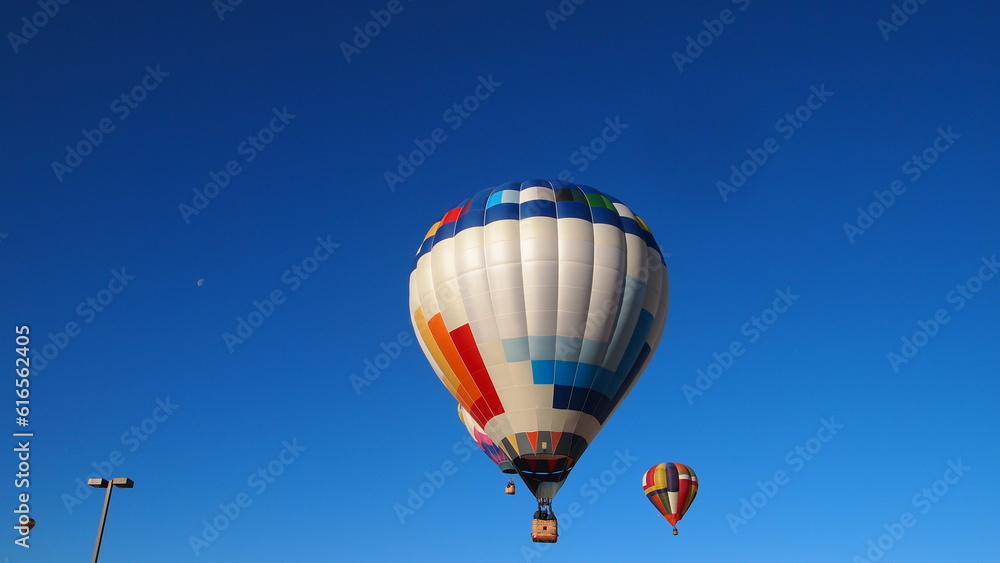 Fototapeta premium Hot air balloon in flight