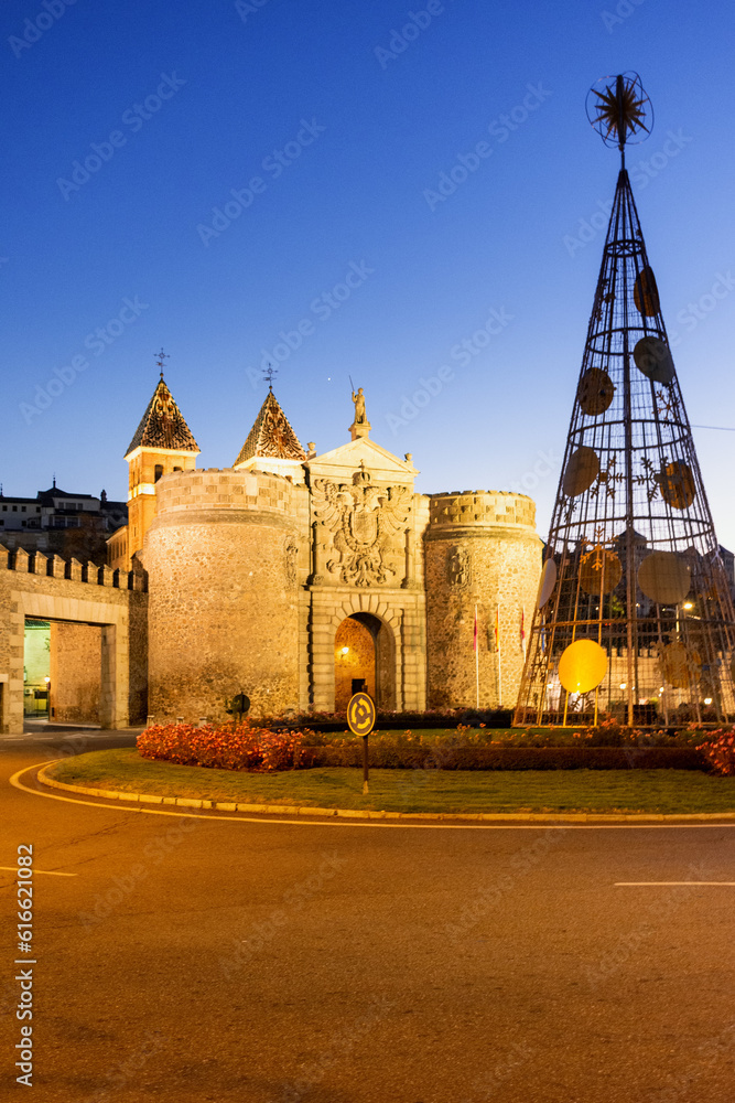Puerta de la Bisagra, Toledo, España